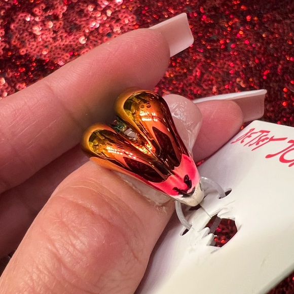 🌈Betsey Johnson Rainbow 🌈 Lips Ring-SZ 7.5-NWT - Picture 6 of 11